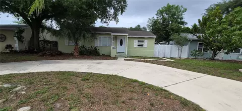 425 40th Ave NE, Saint Petersburg, FL 33703