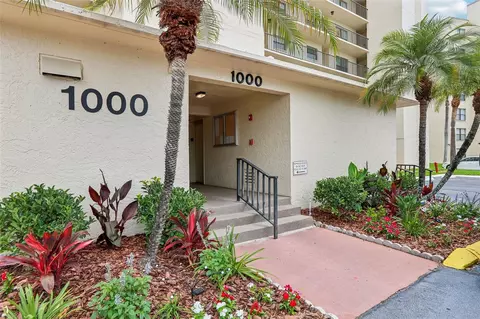 1000 Cove Cay Dr #3A, Clearwater, FL 33760
