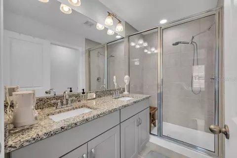 Bath - 10967 Quickwater Ct, Riverview, FL 33569 photo 2 of 4
