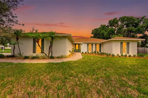7202 Spring Valley Dr, Tampa, FL 33615