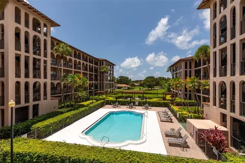 6150 Gulfport Blvd S #409, Gulfport, FL 33707