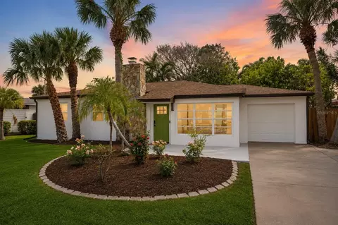 108 5th St, Belleair Beach, FL 33786