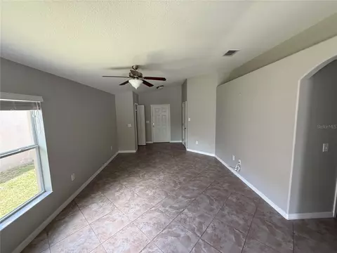 Living - 1970 Hawks View Dr, Ruskin, FL 33570 photo 1 of 4