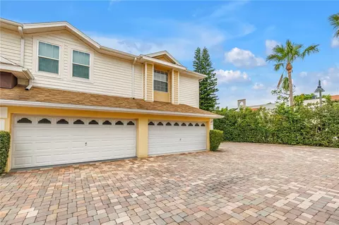 2982 Estancia Pl, Clearwater, FL 33761