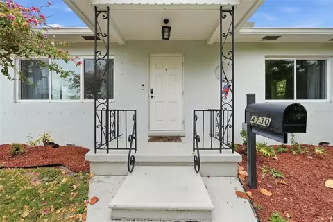 4730 Burlington Ave N, Saint Petersburg, FL 33713