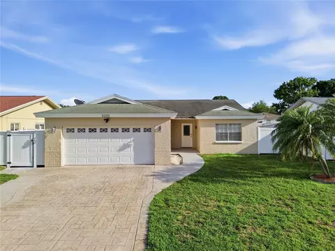 6292 109th Ave N, Pinellas Park, FL 33782