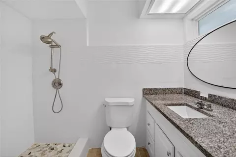 Bath - 1900 Stanton Ave, Largo, FL 33770 photo 4 of 4