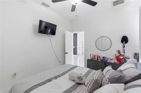 Bedroom - 8424 Balm St, Weeki Wachee, FL 34607 photo 7 of 10