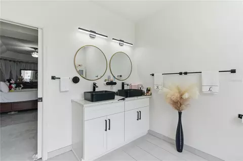Bath - 8424 Balm St, Weeki Wachee, FL 34607 photo 1 of 7