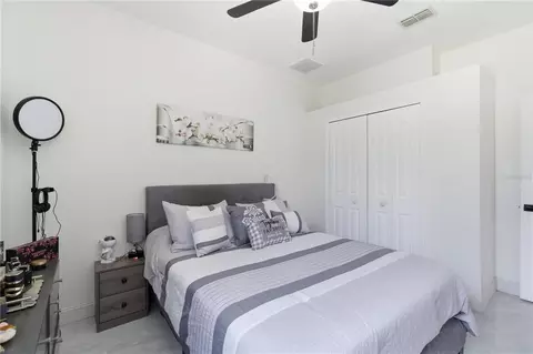 Bedroom - 8424 Balm St, Weeki Wachee, FL 34607 photo 4 of 10