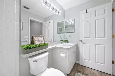 Bath - 7740 Craighurst Loop, Trinity, FL 34655 photo 4 of 4