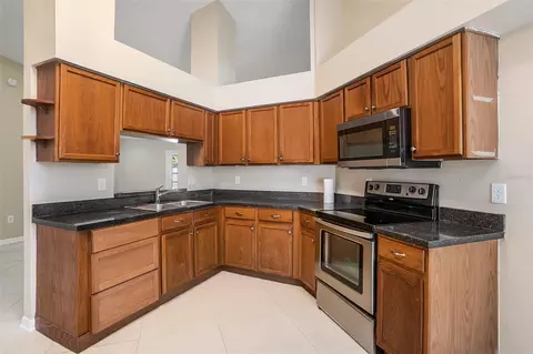 Kitchen - 12712 Longcrest Dr, Riverview, FL 33579 photo 2 of 3