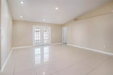 Living - 12712 Longcrest Dr, Riverview, FL 33579 photo 2 of 4