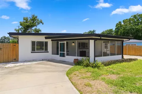 5826 17th Ave S, Gulfport, FL 33707