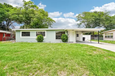 1428 Parkwood St, Clearwater, FL 33755