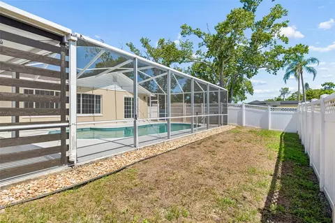 Exterior - 2959 Maple Ct, Dunedin, FL 34698 photo 6 of 15