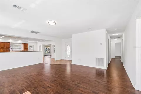 Living - 2959 Maple Ct, Dunedin, FL 34698 photo 6 of 17