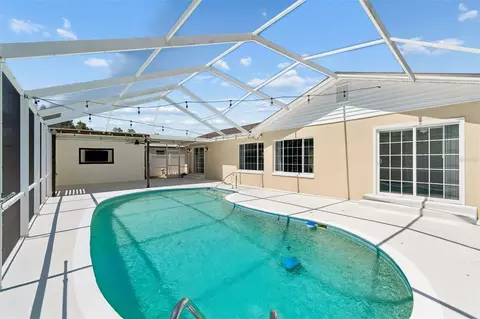 Exterior - 2959 Maple Ct, Dunedin, FL 34698 photo 3 of 15