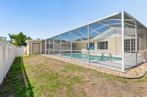 Exterior - 2959 Maple Ct, Dunedin, FL 34698 photo 7 of 15