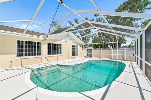 Exterior - 2959 Maple Ct, Dunedin, FL 34698 photo 4 of 15