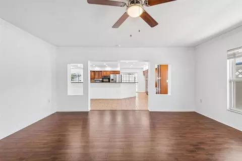 Living - 2959 Maple Ct, Dunedin, FL 34698 photo 11 of 17