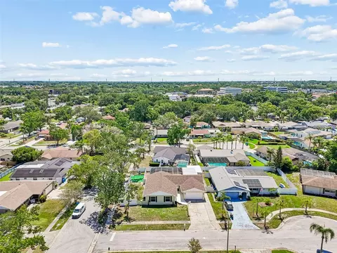 View/Area - 2959 Maple Ct, Dunedin, FL 34698 photo 3 of 5