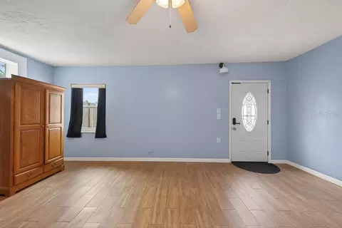 Living - 5127 Pine St, Seffner, FL 33584 photo 7 of 11