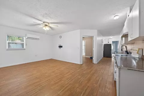 Living - 5127 Pine St, Seffner, FL 33584 photo 9 of 11