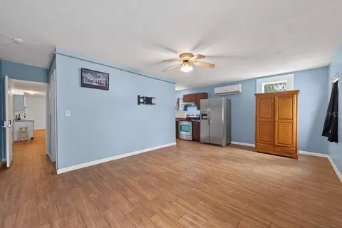 Living - 5127 Pine St, Seffner, FL 33584 photo 5 of 11