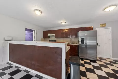 Kitchen - 5127 Pine St, Seffner, FL 33584 photo 1 of 9