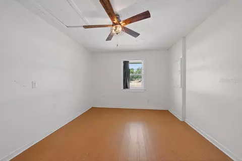 Bedroom - 5127 Pine St, Seffner, FL 33584 photo 5 of 5