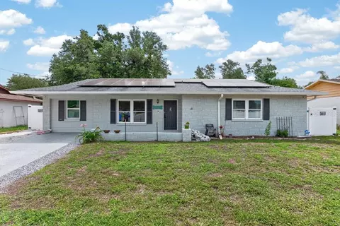 5127 Pine St, Seffner, FL 33584