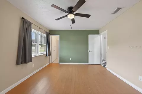 Bedroom - 5127 Pine St, Seffner, FL 33584 photo 1 of 5