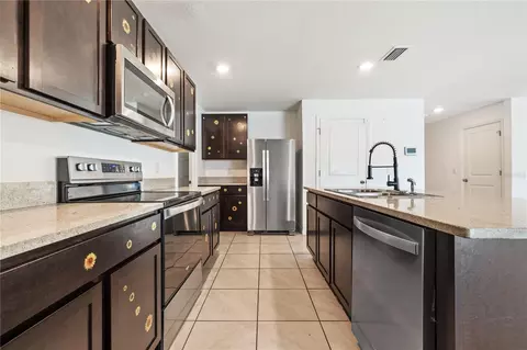 Kitchen - 11926 Downy Birch Dr, Riverview, FL 33569 photo 3 of 4