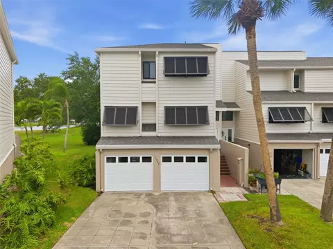 13988 Lake Point Dr, Clearwater, FL 33762
