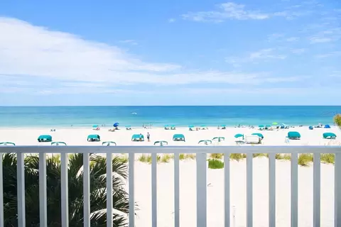 9980 Gulf Blvd #318, Treasure Island, FL 33706