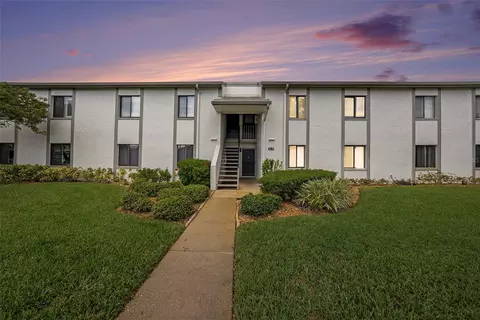 124 W Cypress Ct, Oldsmar, FL 34677