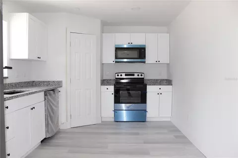 Kitchen - 12493 Killian St, Spring Hill, FL 34609 photo 1 of 4