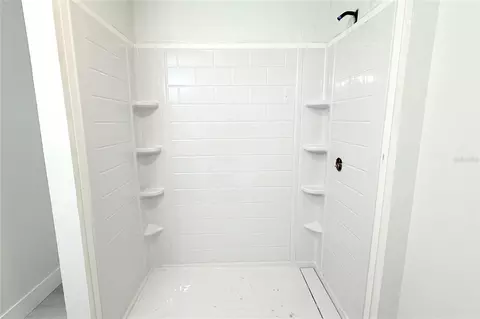 Bath - 12493 Killian St, Spring Hill, FL 34609 photo 7 of 8