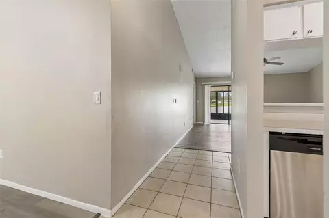 Entry Way - 11318 Blackbark Dr, Riverview, FL 33579 photo 1 of 2