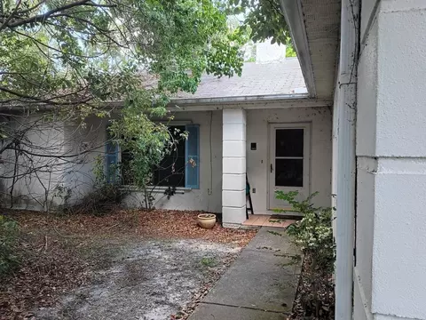 7346 Philatelic Dr, Spring Hill, FL 34606