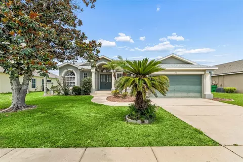 1531 Canoe Dr, Lutz, FL 33559