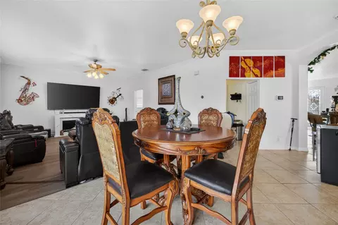 Dining - 11384 Walden Loop, Parrish, FL 34219 photo 1 of 3