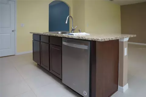 Kitchen - 2614 Greenleaf Ter, Parrish, FL 34219 photo 3 of 3
