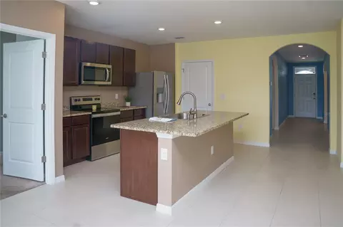 Entry Way - 2614 Greenleaf Ter, Parrish, FL 34219 photo 4 of 4