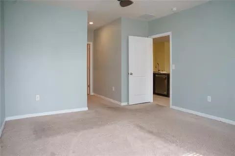 Bedroom - 2614 Greenleaf Ter, Parrish, FL 34219 photo 6 of 7