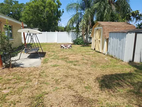 Exterior - 11301 110th Ter, Largo, FL 33778 photo 6 of 8