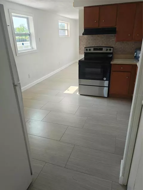 Kitchen - 11301 110th Ter, Largo, FL 33778 photo 4 of 4
