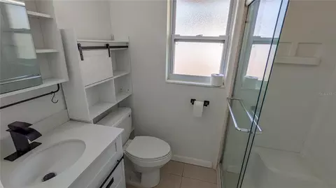 Bath - 11301 110th Ter, Largo, FL 33778 photo 1 of 5