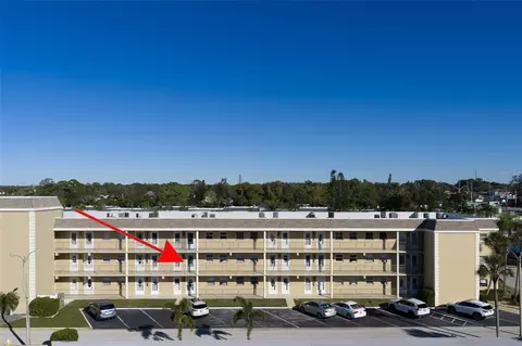 1 Boca Ciega Point Blvd #212, Saint Petersburg, FL 33708